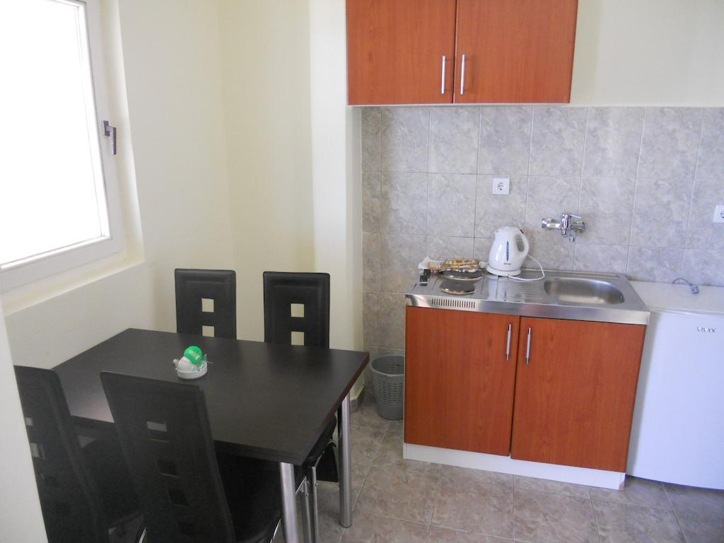 Apartments Papillon Podgorica Zimmer foto
