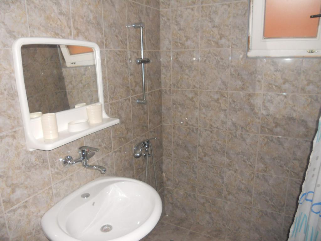 Apartments Papillon Podgorica Zimmer foto